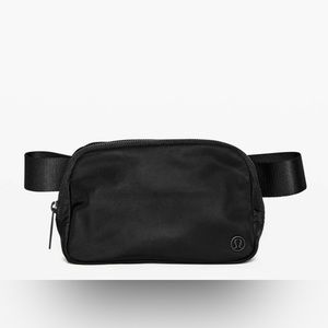Lululemon Everywhere Belt Bag 1L